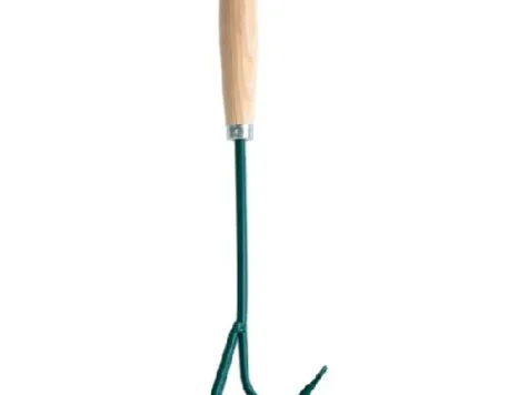 Cultivator mic cu 3 dinți